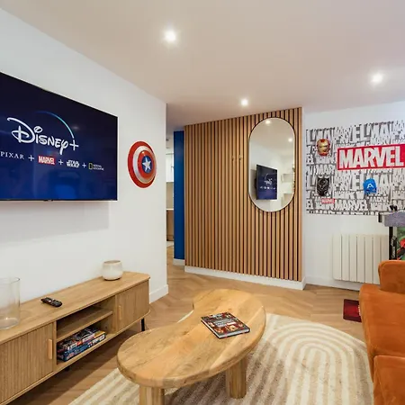 Disney, Marvel Et Star Wars - Proche De Disneyland Lagny