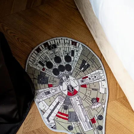 Disney, Marvel Et Star Wars - Proche De Disneyland *
